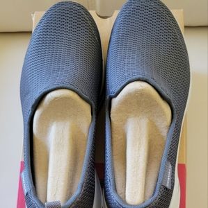 Skechers Performance Go Walk Joy Sneakers; Color: Charcoal Gray; Size 8.5.